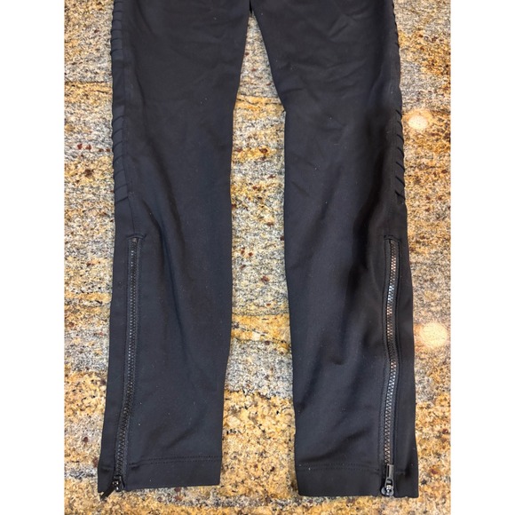 Athleta Delancey Motto Tight Black Size XS – Stylish & Functional - Picture 10 of 10